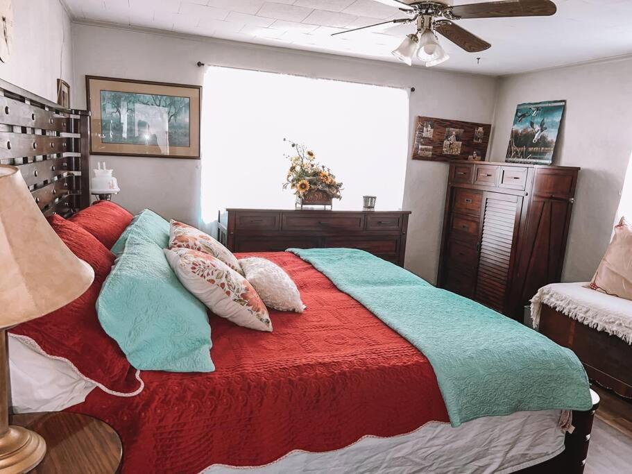 Quiet Farmhouse In The Country Close To Major Theme Parks Ridge Manor Bagian luar foto