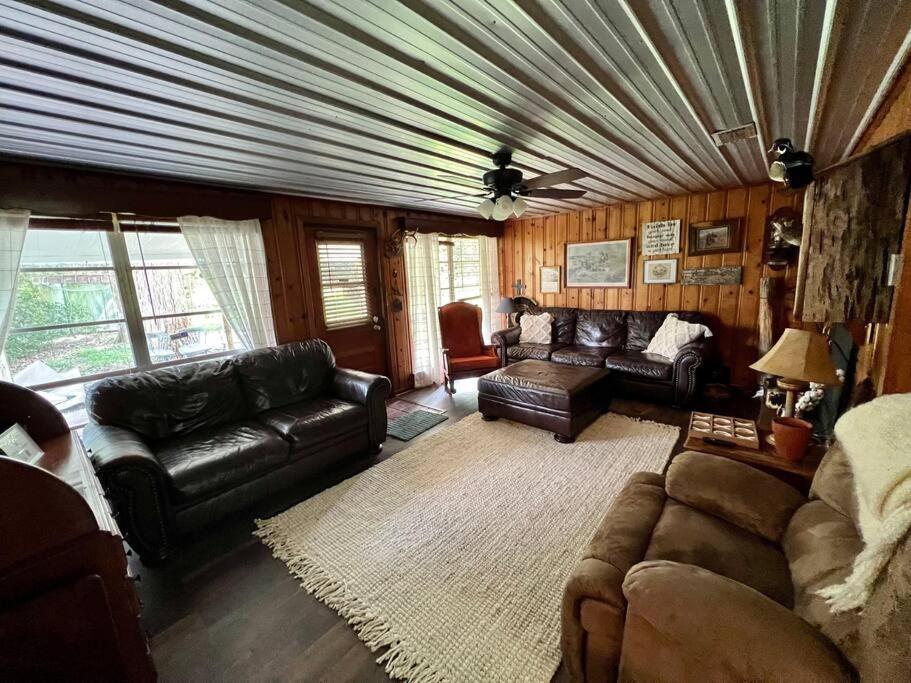 Quiet Farmhouse In The Country Close To Major Theme Parks Ridge Manor Bagian luar foto